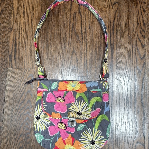 Vera Bradly Zippered Crossbody Floral Bag - Picture 2 of 10